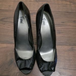 4/$20 | Fioni | Black High Heels